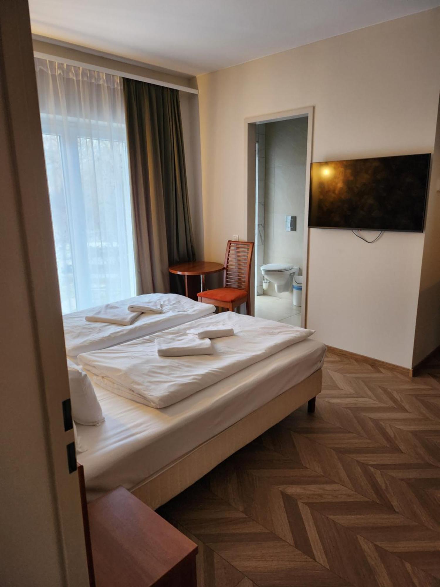 Hotel Csillag 托卡伊 外观 照片