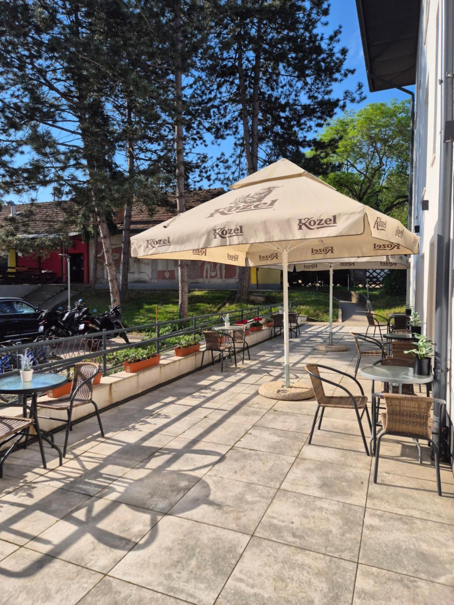 Hotel Csillag 托卡伊 外观 照片